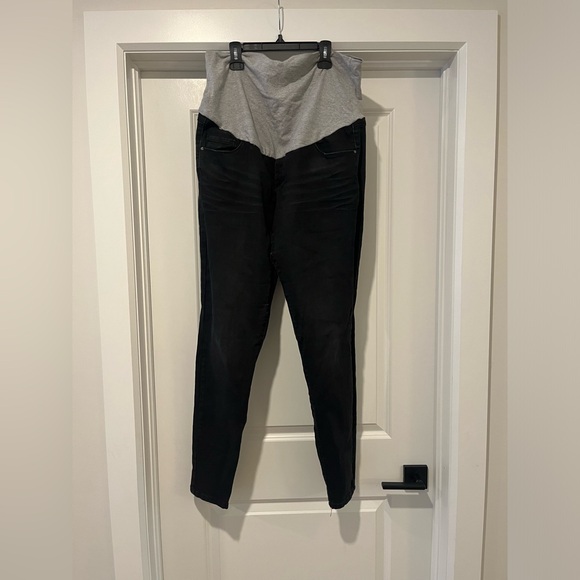 THYME MATERNITY black slim leg jeans , size XXL - tall - Picture 5 of 6